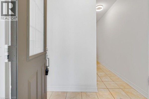 4pc Bathroom - 626 Hooks Common, Burlington, ON L7L0C9 Photo 3
