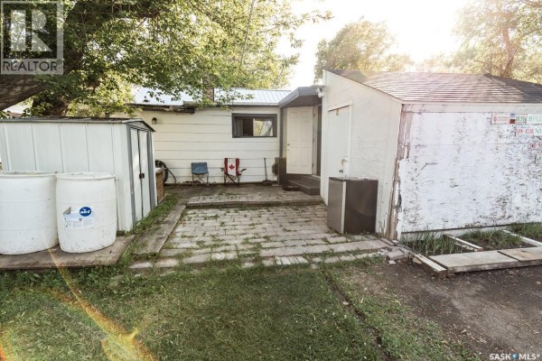 Mud room - 626 Manitoba Avenue, Kerrobert, SK S0L1R0 Photo 5