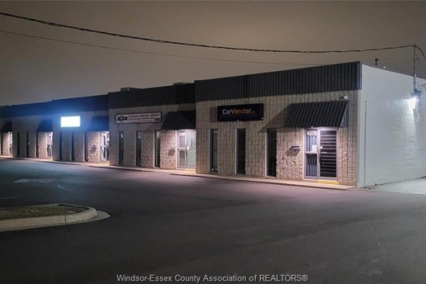 6260 Hawthorne Drive, Windsor, ON, photo 3