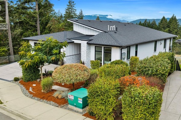 Pantry - 6261 Highwood Dr, Duncan, BC V9L5W9 Photo 4