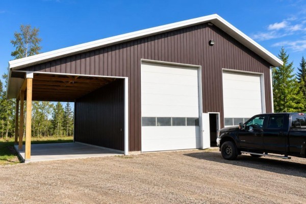 Living room - 6264 Forest Lawn Frontage Road, Fort St  John, BC V1J8B8 Photo 2