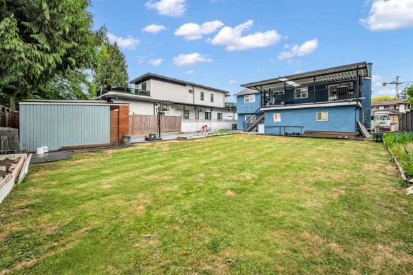 6268 129 Street, Surrey, BC V3X1S6 Photo 5