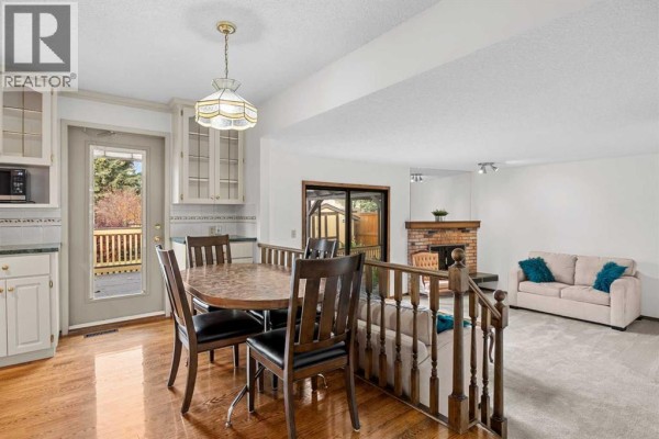 Dining room - 6268 Silver Springs Hill Nw, Calgary, AB T3B3E6 Photo 4