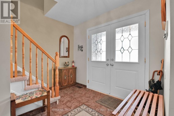 Bedroom - 6268 Steamer Lane, Ottawa, ON K1C1C9 Photo 4