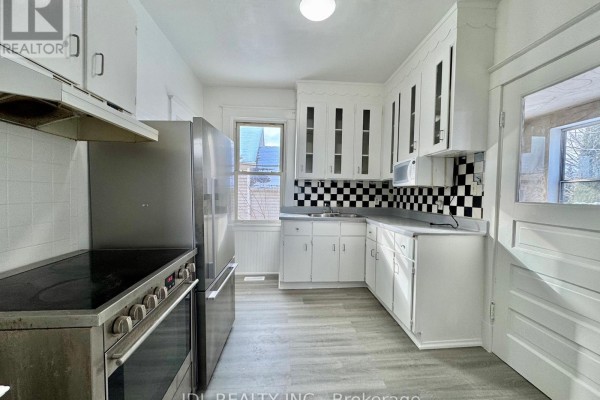 6269 Ash Street, Niagara Falls, ON L2G2H4 Photo 4
