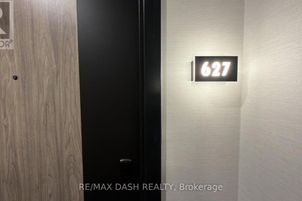 627 - 1007 The Queensway Avenue, Toronto, ON M8Z0H4 Photo 5