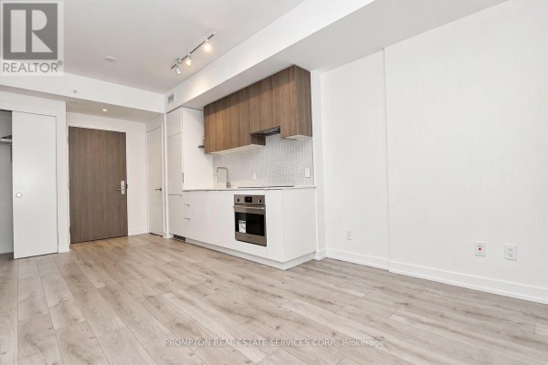 Kitchen - 627 - 161 Roehampton Avenue, Toronto, ON M4P0C8 Photo 2