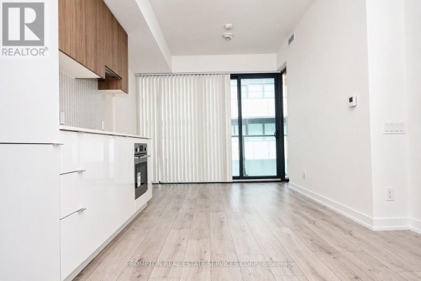 Bedroom - 627 - 161 Roehampton Avenue, Toronto, ON M4P0C8 Photo 3