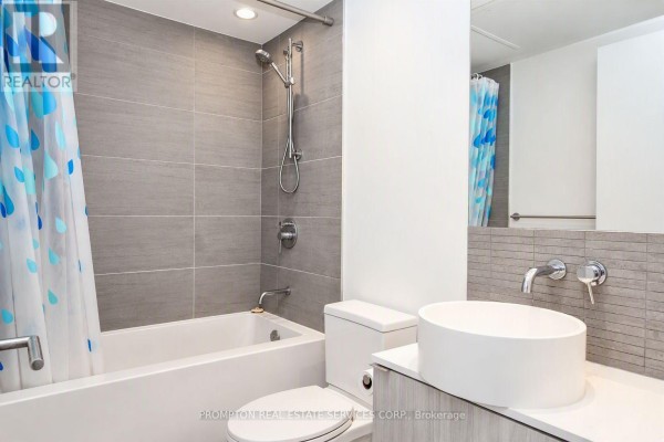 627 - 161 Roehampton Avenue, Toronto, ON M4P0C8 Photo 5