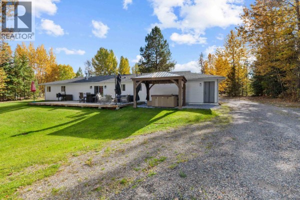 Bedroom 2 - 6270 Dave Road, Prince George, BC V2N6H3 Photo 4