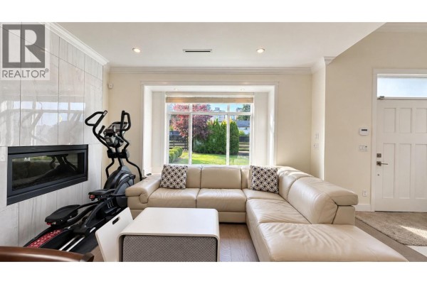 6272 Royal Oak Avenue, Burnaby, BC V5H3N7 Photo 5