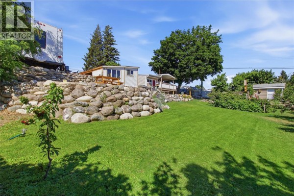 6277 Yarrow Road, Kamloops, BC V0K2J0 Photo 4