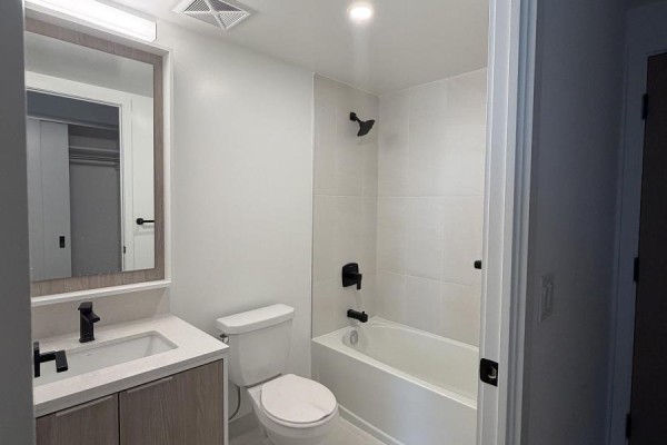 628 - 36 Zorra Street, Toronto, ON, photo 3