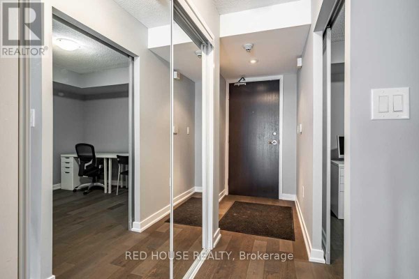 Bedroom 2 - 628 - 8 Telegram Mews, Toronto, ON M5V3Z5 Photo 3