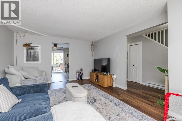 Entrance - 628 Nova St, Nanaimo, BC V9R5S7 Photo 4