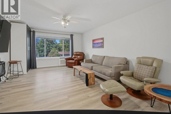 Ensuite - 628 Winchester Ave, Nanaimo, BC V9R4B7 Photo 3