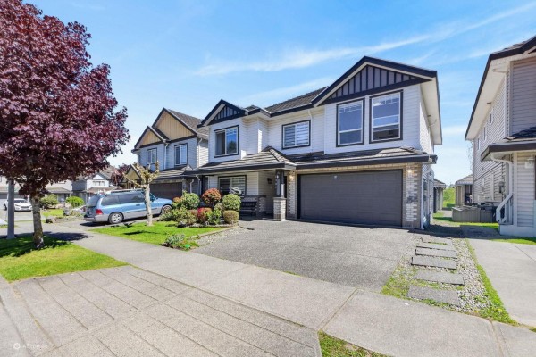 6280 137b Street, Surrey, BC V3X3R1 Photo 2