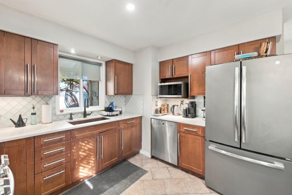 6284 Morgan Place, Surrey, BC V3S5B9 Photo 5