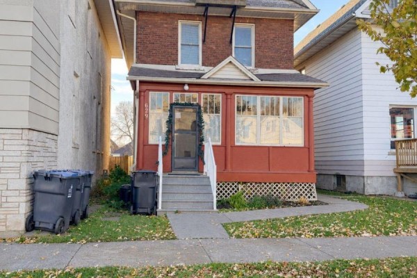 629 Vickers Street S, Thunder Bay, ON P7E1K2 Photo 2