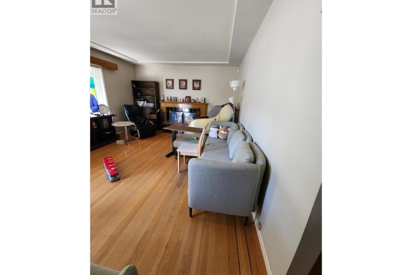 6291 Dickens Street, Burnaby, BC V5H1W6 Photo 5