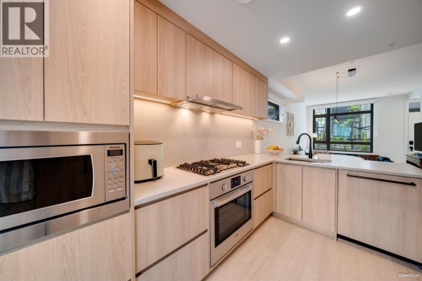 6292 Oak Street, Vancouver, BC V6M2W4 Photo 4