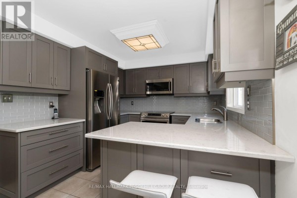 Foyer - 63 - 1480 Britannia Road W, Mississauga, ON L5V2K4 Photo 2