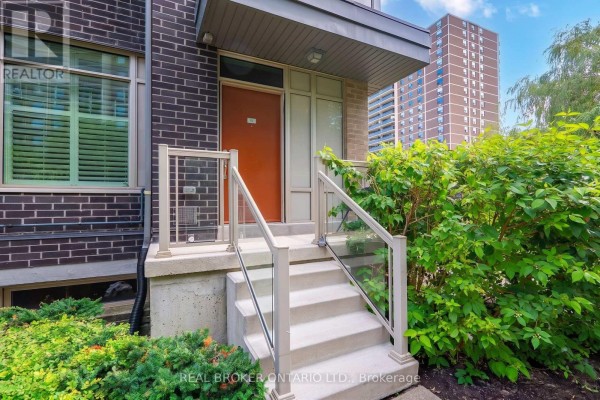 63 - 35 Applewood Lane, Toronto, ON M9C0C1 Photo 4