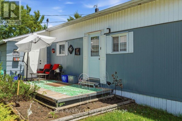 63 - 63 Whites Road, Quinte West, ON, photo 3