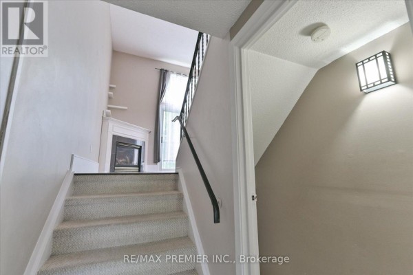 Primary Bedroom - 63 - 7251 Copenhagen Road, Mississauga, ON L5N2H6 Photo 4