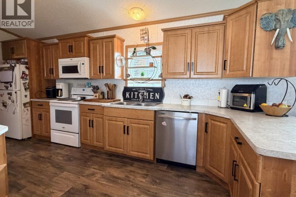 Laundry room - 63 770 Eleventh Avenue, Williams Lake, BC V2G2M4 Photo 4