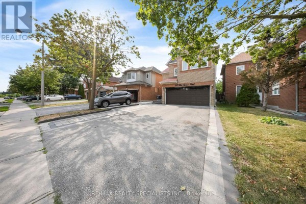 63 Blue Spruce Street, Brampton, ON, photo 2
