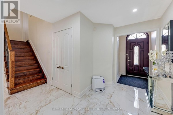 63 Blue Spruce Street, Brampton, ON, photo 3
