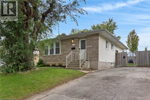 Storage - 63 Cedarhill Crescent, Kitchener, ON N2E1R3 Photo 2