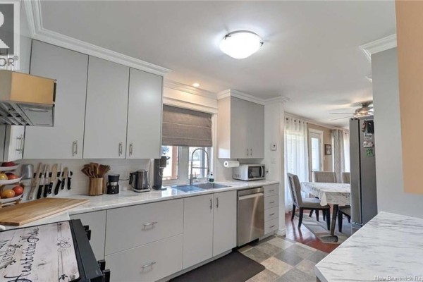 3pc Bathroom - 63 Chemin St Simon, Caraquet, NB E1W1B3 Photo 2