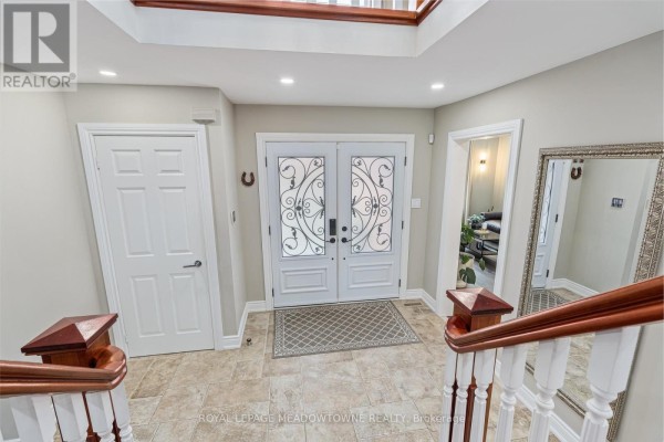 Kitchen - 63 Craig Crescent, Halton Hills, ON L7G5L4 Photo 5