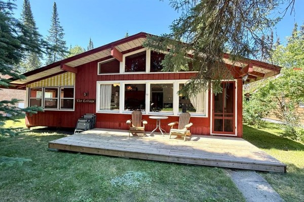 63 Dogwood Street, Falcon Lake Photo 2