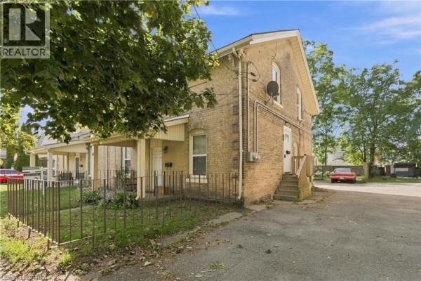 63 East Avenue Unit# Upper, Brantford, ON, photo 2
