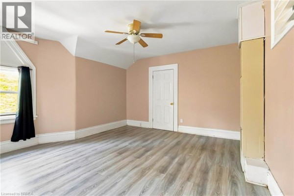 63 East Avenue Unit# Upper, Brantford, ON, photo 3