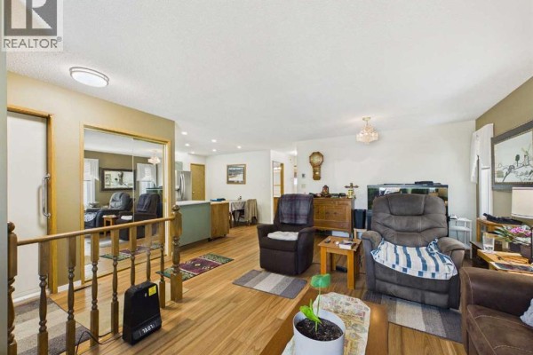 Bedroom - 63 Ellis Street, Red Deer, AB T4R2C6 Photo 4