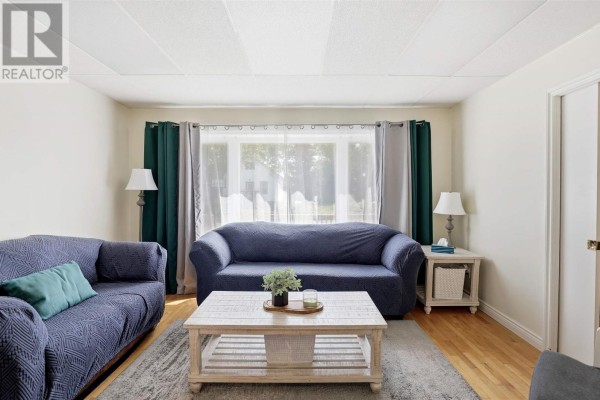 63 Elmwood Ave, Sault Ste  Marie, ON, photo 3