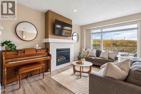 Kitchen - 63 Fireside Crescent, Cochrane, AB T4C2L4 Photo 3