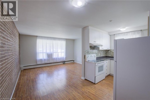 Kitchen - 63 First Street Unit# 11, Orangeville, ON L9W2E6 Photo 3