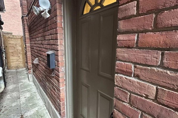 63 Hilton Avenue, Toronto, ON M5R3E5 Photo 2