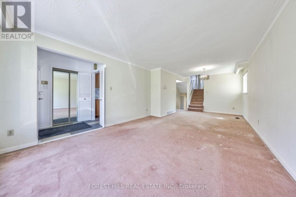 Kitchen - 63 Hopperton Drive, Toronto, ON M2L2S7 Photo 3