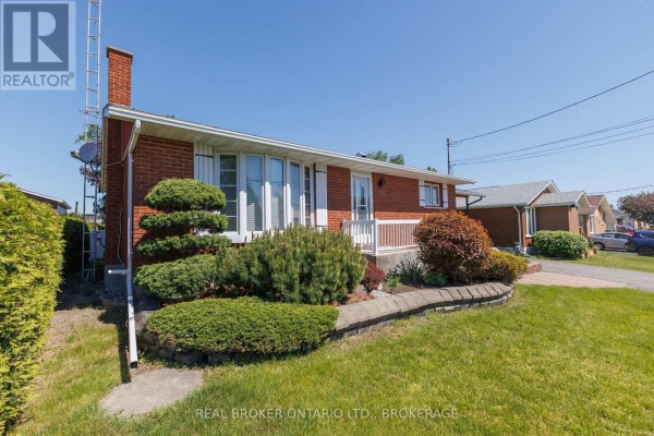 Bedroom 2 - 63 Kincardine Street W, North Glengarry, ON K0C1A0 Photo 4