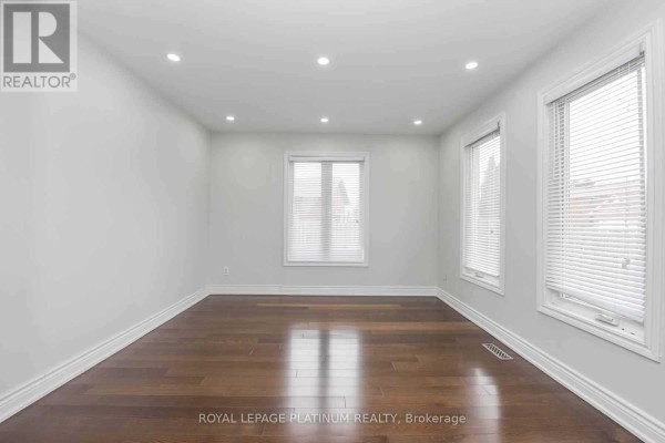 63 Lord Simcoe Drive, Brampton, ON L6S5G7 Photo 3