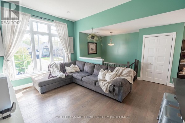 63 Mercier Avenue E, Cornwall, ON K6K1S9 Photo 4