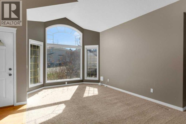 Bedroom - 63 Mt Assiniboine Circle Se, Calgary, AB T2Z2N6 Photo 4