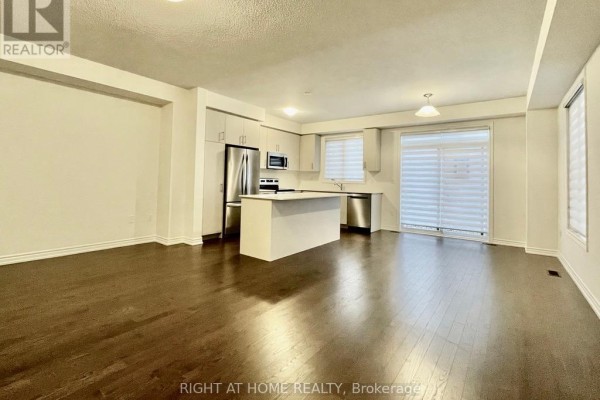 Great room - 63 Phoenix Boulevard, Barrie, ON L9J0P7 Photo 3
