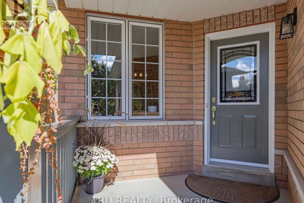 63 Russell Street, Halton Hills, ON L7G5Y8 Photo 4